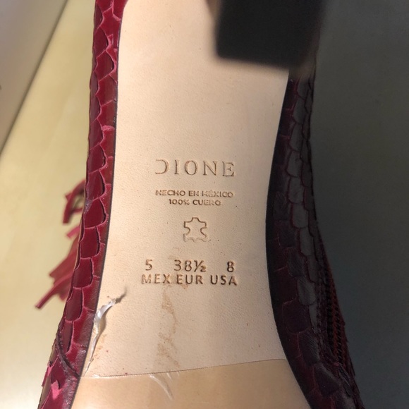 Beautiful Red Booties !! 👢❤️🙌🏼 - Picture 5 of 7